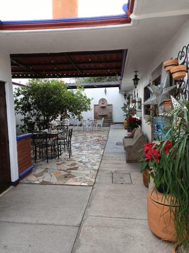 Exterior view, HOTEL CASA LIMON in Celaya Exterior view, HOTEL CASA LIMON in Celaya
