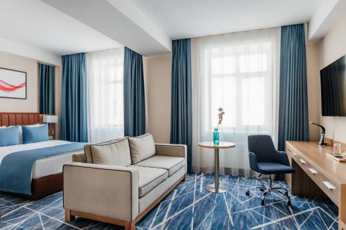 Ramada by Wyndham Astana in Distrik Saryarka Ramada by Wyndham Astana in Distrik Saryarka