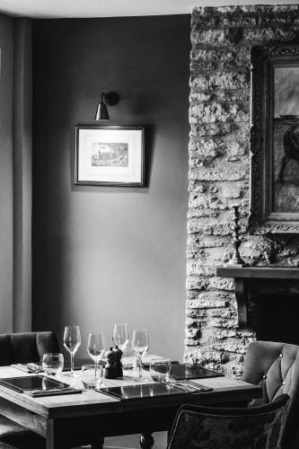 Restaurante, Cat and Custard Pot Inn in Tetbury Restaurante, Cat and Custard Pot Inn in Tetbury