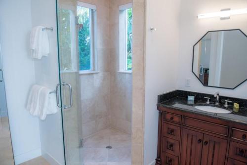 Bathroom, Turtle Nest Estate by Florida Keys Luxury Rentals in Lower Matecumbe Key Bathroom, Turtle Nest Estate by Florida Keys Luxury Rentals in Lower Matecumbe Key