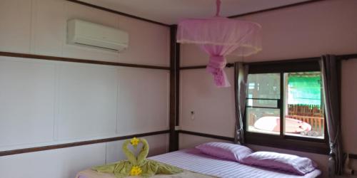 Guestroom, Happy Days Resort in Ao Pra Guestroom, Happy Days Resort in Ao Pra