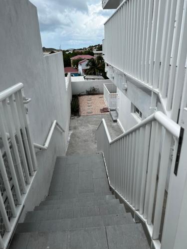 Entrance, MenPour Apartments Complex in Cole Bay Entrance, MenPour Apartments Complex in Cole Bay