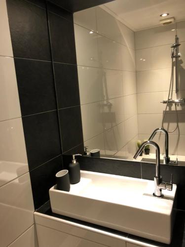 Baño, De Lariks in Enschede Baño, De Lariks in Enschede
