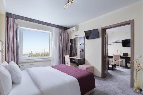 이즈마일로보 감마 호텔 (Izmailovo Gamma Hotel) in 모스크바 이즈마일로보 감마 호텔 (Izmailovo Gamma Hotel) in 모스크바