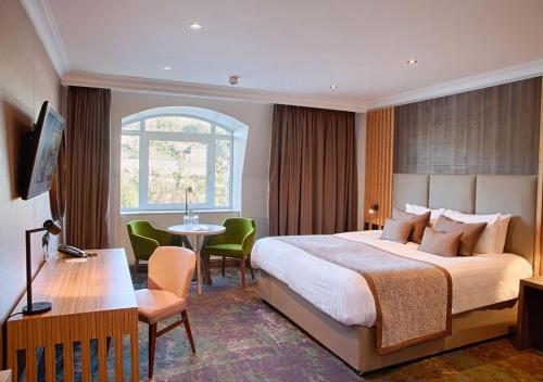 เดอะ คิงส์ลีย์ โฮเต็ล (The Kingsley Hotel) in คอร์ก เดอะ คิงส์ลีย์ โฮเต็ล (The Kingsley Hotel) in คอร์ก