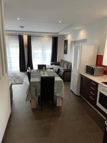 Malibu Apartman & Jacuzzi in Miskolctapolca Malibu Apartman & Jacuzzi in Miskolctapolca