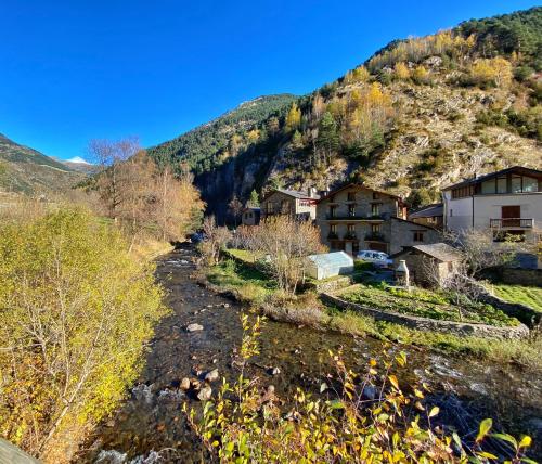 Voltants, Casa amb molt encant i tranquilitat. in Ansalonga Voltants, Casa amb molt encant i tranquilitat. in Ansalonga