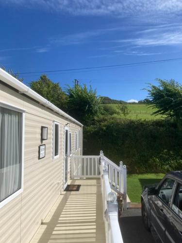Mollys Retreat pet friendly three bed caravan with small garden Newquay Bay Resort Quieter area of p in أخرى Mollys Retreat pet friendly three bed caravan with small garden Newquay Bay Resort Quieter area of p in أخرى