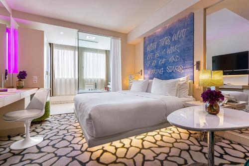 Fürdőszoba, N'vY Manotel Hotel near International Red Cross and Red Crescent Museum Fürdőszoba, N'vY Manotel Hotel near International Red Cross and Red Crescent Museum