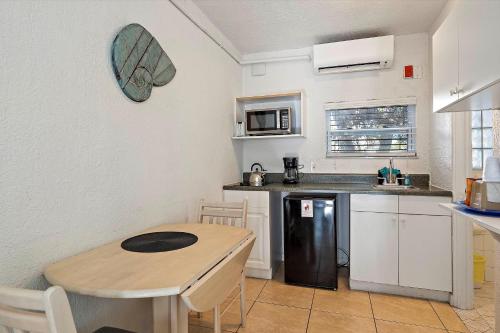 مطبخ, Blind Pass Resort Motel in سانت.بيتى بيتش مطبخ, Blind Pass Resort Motel in سانت.بيتى بيتش