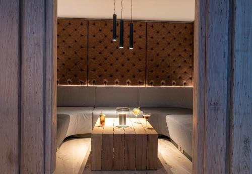 Условия за развлечения и отдих, Hôtel VoulezVous by Les Etincelles (Hotel VoulezVous by Les Etincelles) in Тин Условия за развлечения и отдих, Hôtel VoulezVous by Les Etincelles (Hotel VoulezVous by Les Etincelles) in Тин