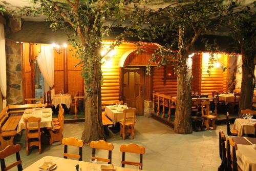 Restaurant, Fort Evrika in Estosadok Restaurant, Fort Evrika in Estosadok