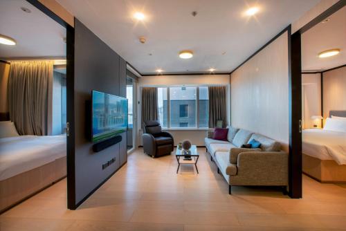 CM+ Hotels and Serviced Apartments in Hong Kong CM+ Hotels and Serviced Apartments in Hong Kong