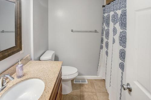 Belleville Beauty - Luxury Stay for Work or stay for Play either way this is the perfect property fo in Belleville (IL) Belleville Beauty - Luxury Stay for Work or stay for Play either way this is the perfect property fo in Belleville (IL)