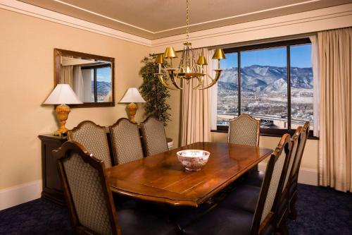 Facilities, The Antlers, a Wyndham Hotel in Colorado Springs (CO) Facilities, The Antlers, a Wyndham Hotel in Colorado Springs (CO)