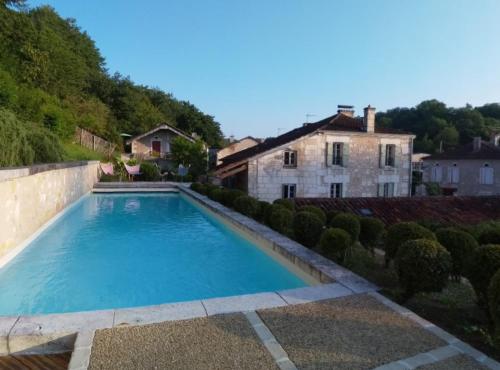 Πισίνα, Le Jardin des Chouchoux in Μπραντόμ Πισίνα, Le Jardin des Chouchoux in Μπραντόμ