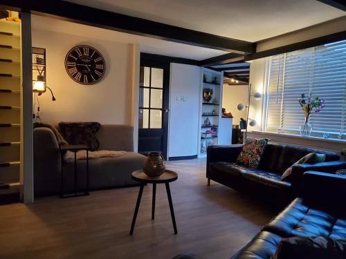 Luxe vakantiehuisje in prachtige en rustgevende omgeving in Nieuwe-Niedorp Luxe vakantiehuisje in prachtige en rustgevende omgeving in Nieuwe-Niedorp