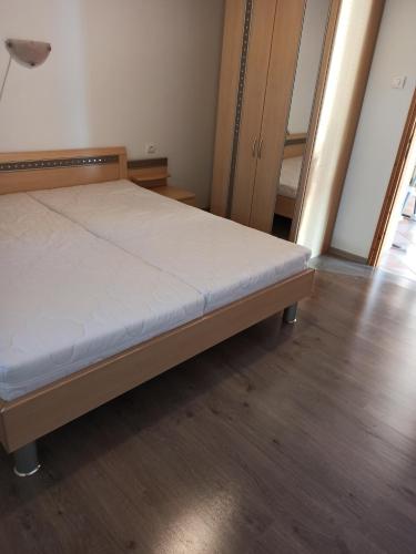 Aniko Apartmanhaz in Koroshegy Aniko Apartmanhaz in Koroshegy