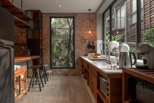 Kitchen, Tamni near Hua Lamphong Railway Station Kitchen, Tamni near Hua Lamphong Railway Station