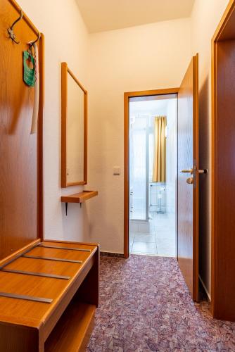 Hotel & Restaurant Stadt Genthin in เกนทิน Hotel & Restaurant Stadt Genthin in เกนทิน