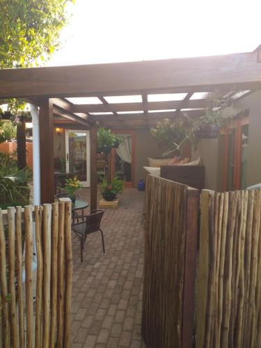 1 Bishops Rock Ave Flatlet B in Plettenberg Bay 1 Bishops Rock Ave Flatlet B in Plettenberg Bay