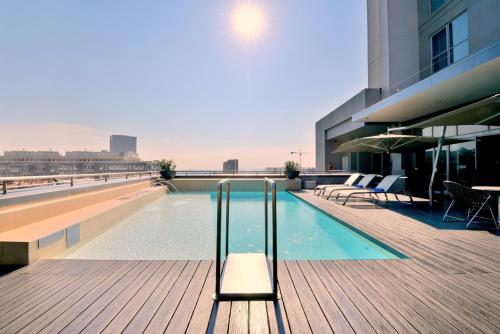 Πισίνα, Radisson Blu Gautrain Hotel, Sandton Johannesburg in Γιοχάνεσμπουργκ Πισίνα, Radisson Blu Gautrain Hotel, Sandton Johannesburg in Γιοχάνεσμπουργκ
