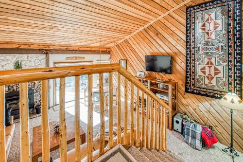 Huntington Lake Condo #98 in Lakeshore (CA) Huntington Lake Condo #98 in Lakeshore (CA)