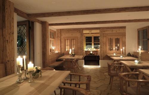 Étterem, Hotel Maier zum Kirschner in Rottach-Egern Étterem, Hotel Maier zum Kirschner in Rottach-Egern