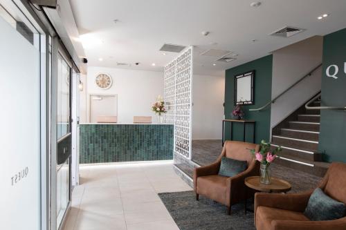 Quest Hamilton in Hamilton Quest Hamilton in Hamilton