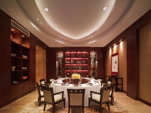 레스토랑, 뉴 코스트 호텔 마닐라 (New Coast Hotel Manila) in 마닐라 레스토랑, 뉴 코스트 호텔 마닐라 (New Coast Hotel Manila) in 마닐라