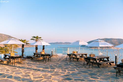 호텔 상상 앤 프라이빗 상상 풀빌라 (HOTEL SANGSANG & Private Sang Sang Pool Villa) in 거제 호텔 상상 앤 프라이빗 상상 풀빌라 (HOTEL SANGSANG & Private Sang Sang Pool Villa) in 거제