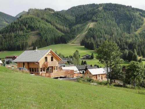 A szálláshely kívülről, Cosy chalet in Hohentauern Styria near skiing areas in Hohentauern A szálláshely kívülről, Cosy chalet in Hohentauern Styria near skiing areas in Hohentauern