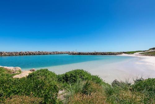 Nabij attractie, A1 Stylish light filled 2 bed apt Free WiFi in Joondalup Nabij attractie, A1 Stylish light filled 2 bed apt Free WiFi in Joondalup