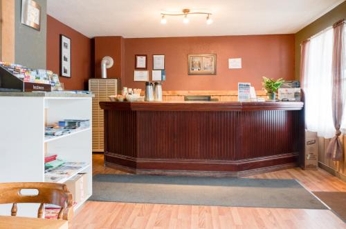 Előcsarnok, The Drake Inn in Canmore (Alberta) Előcsarnok, The Drake Inn in Canmore (Alberta)