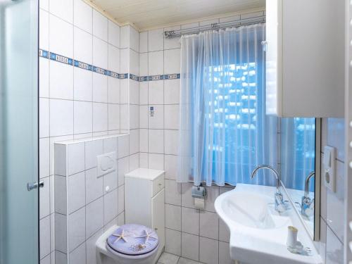 Fürdőszoba, Cosy apartment in Muhr in Salzburger Land in a charming area with terrace in Fell Fürdőszoba, Cosy apartment in Muhr in Salzburger Land in a charming area with terrace in Fell