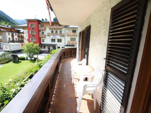 Erkély/terasz, Holiday Home in Salzburg near Ski Area with Balcony in Fusch an der Glocknerstrasse Erkély/terasz, Holiday Home in Salzburg near Ski Area with Balcony in Fusch an der Glocknerstrasse