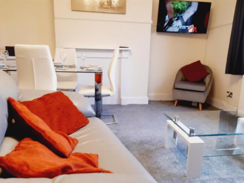 Facilities, Carvetii - Vincent House - Large 3 bedroom apartment with on-site parking in Fife Facilities, Carvetii - Vincent House - Large 3 bedroom apartment with on-site parking in Fife