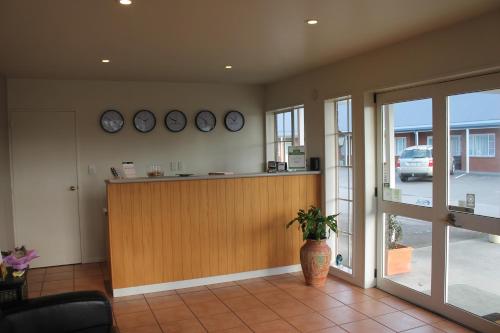 Vestíbulo, Alpine Rose Motel in Greymouth Vestíbulo, Alpine Rose Motel in Greymouth