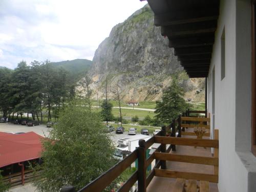 balcon/terasă, Vila Nico in Baia de Fier balcon/terasă, Vila Nico in Baia de Fier