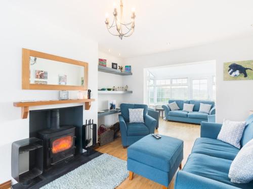 Sadržaji, Pass the Keys SPACIOUS Modern 5 Bed, Sleeps up to 12 & Parking in Warwickshire Sadržaji, Pass the Keys SPACIOUS Modern 5 Bed, Sleeps up to 12 & Parking in Warwickshire