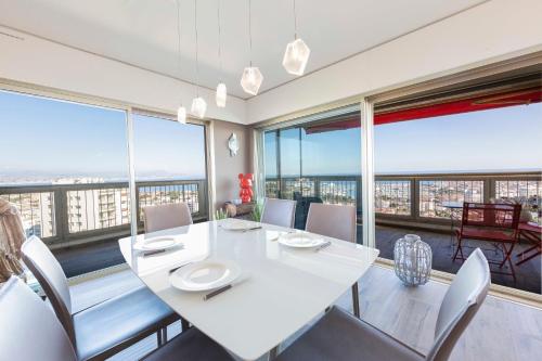 Le Chambord Breathtaking view 2 bedroom apartment in Antibes !