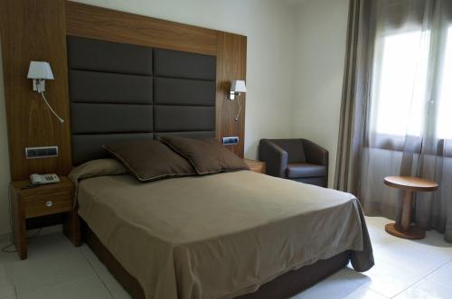 This photo about Hotel Restaurant Castellarnau shared on HyHotel.com