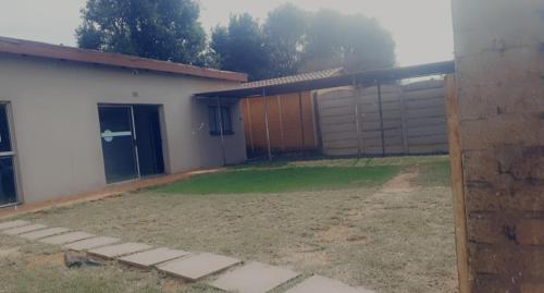 Dreams Guest Inn Raceview in Alberton Dreams Guest Inn Raceview in Alberton