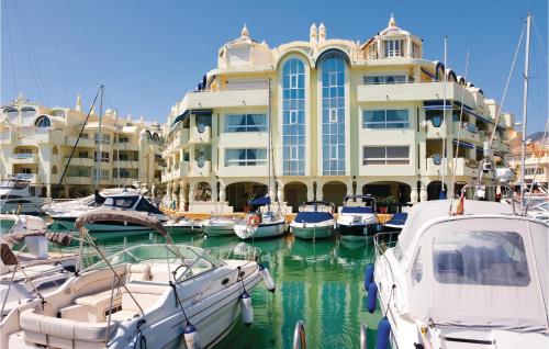 Cơ sở vật chất, Nice Apartment In Benalmadena With Wifi in La Capellania Cơ sở vật chất, Nice Apartment In Benalmadena With Wifi in La Capellania