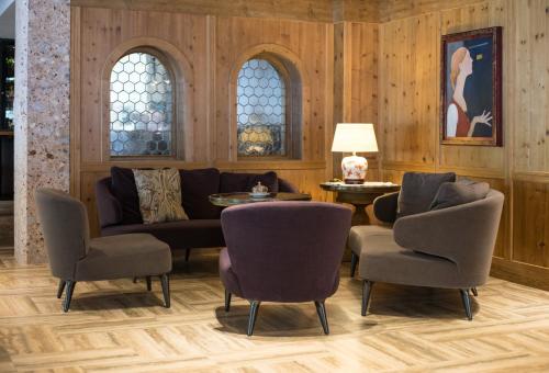 Vestíbulo, ElisabethHotel Premium Private Retreat- Adults only in Mayrhofen Vestíbulo, ElisabethHotel Premium Private Retreat- Adults only in Mayrhofen