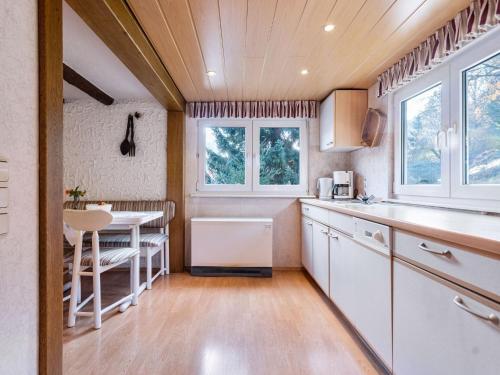Cocina, Modern Holiday home in Oberkirchen with Garden in Schmallenberg Cocina, Modern Holiday home in Oberkirchen with Garden in Schmallenberg