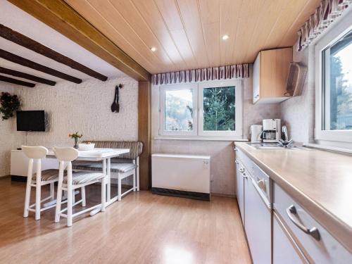 Cocina, Modern Holiday home in Oberkirchen with Garden in Schmallenberg Cocina, Modern Holiday home in Oberkirchen with Garden in Schmallenberg