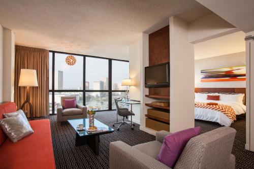 Hotel Derek in Houston (TX) Hotel Derek in Houston (TX)