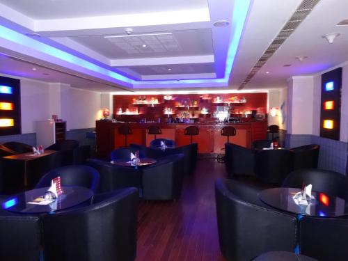 パブ/ラウンジ, リージェンシー マドゥライ バイ GRT ホテルズ (Regency Madurai by GRT Hotels) in マドゥライ パブ/ラウンジ, リージェンシー マドゥライ バイ GRT ホテルズ (Regency Madurai by GRT Hotels) in マドゥライ