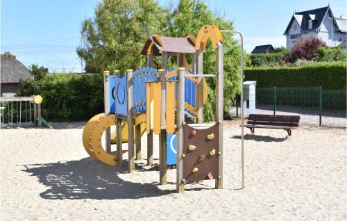 Facilities, Stunning Home In Hericourt-En-Caux in Hericourt En Caux Facilities, Stunning Home In Hericourt-En-Caux in Hericourt En Caux